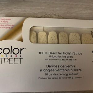Color Street Nail Polish Strips - Piqued My Luminosity